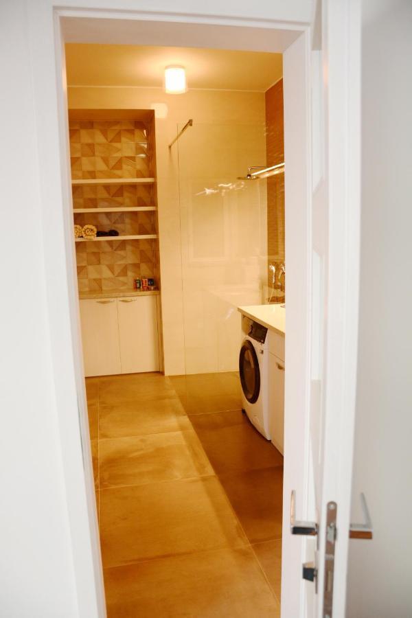 Premium Apartment Near Banska Bystrica Square With Two Big Bedrooms Екстериор снимка