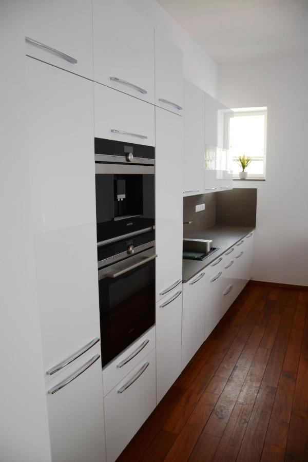Premium Apartment Near Banska Bystrica Square With Two Big Bedrooms Екстериор снимка